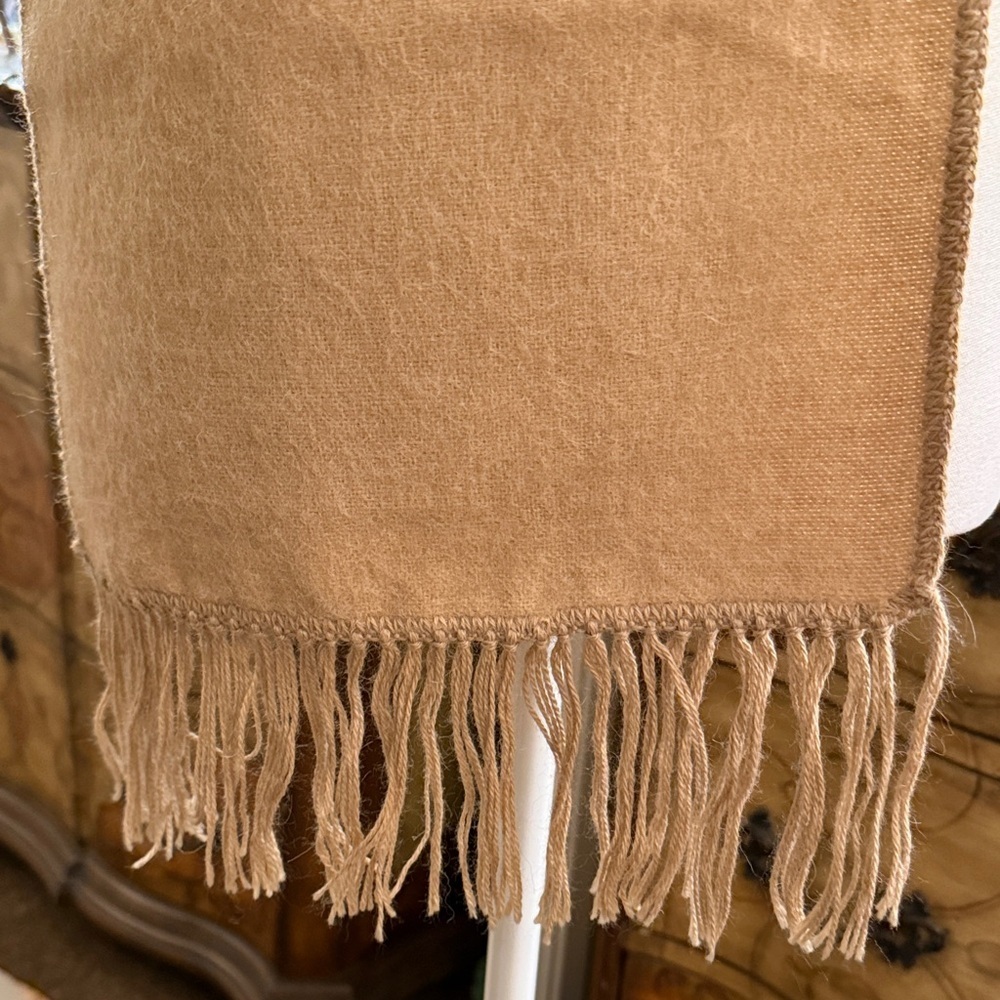 Tesoro del Peru Alpaca Wool Fringe Poncho Shawl-One Size-66" Long - Picture 4 of 6